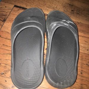 black comfortable slides